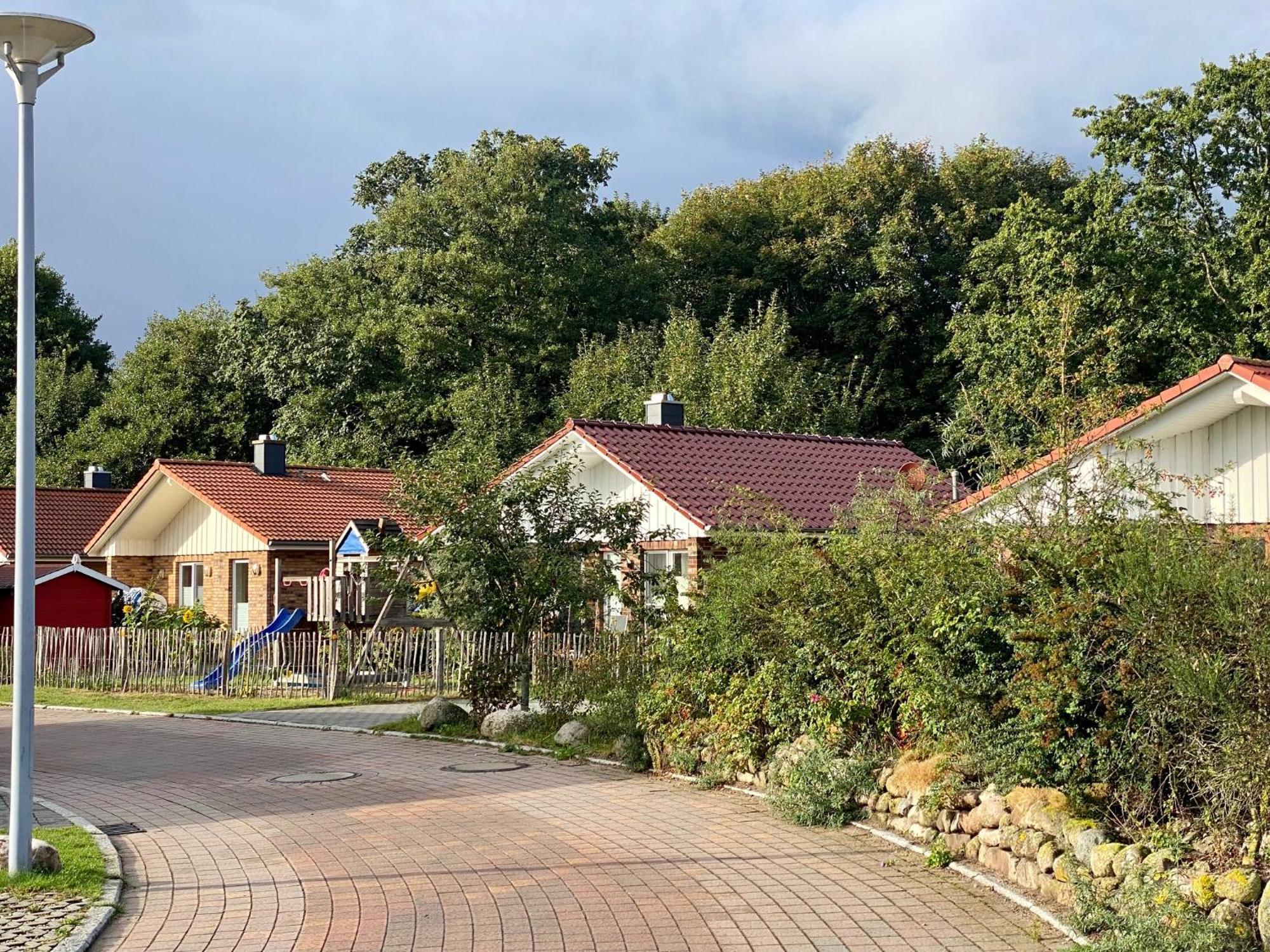 Feriendorf Suedstrand Haus 49 佩尔泽哈肯 外观 照片